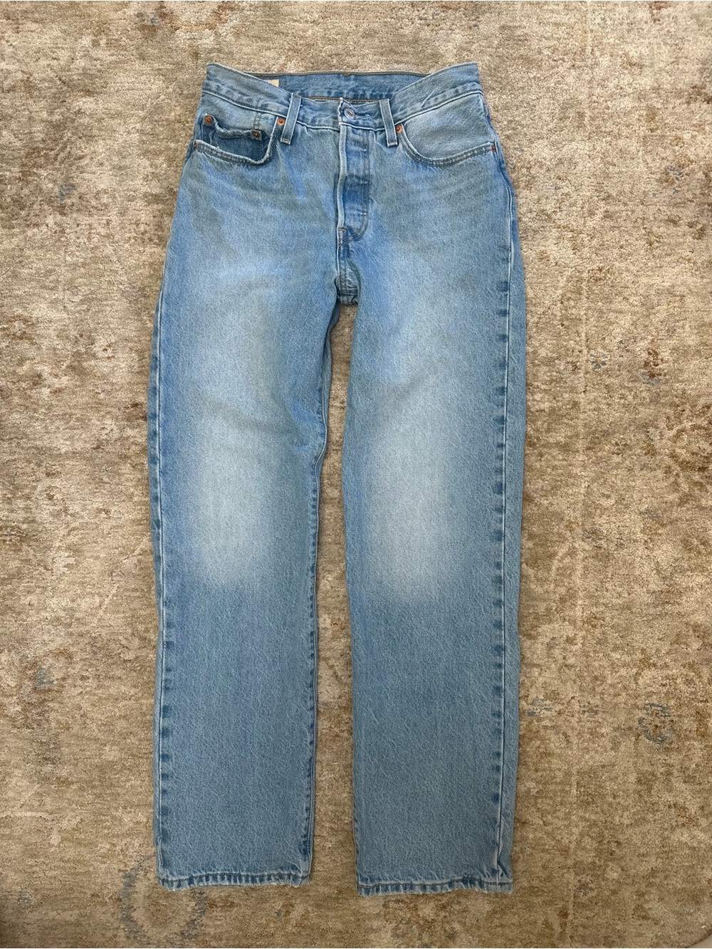 Men's Light Blue Straight-Leg Jeans